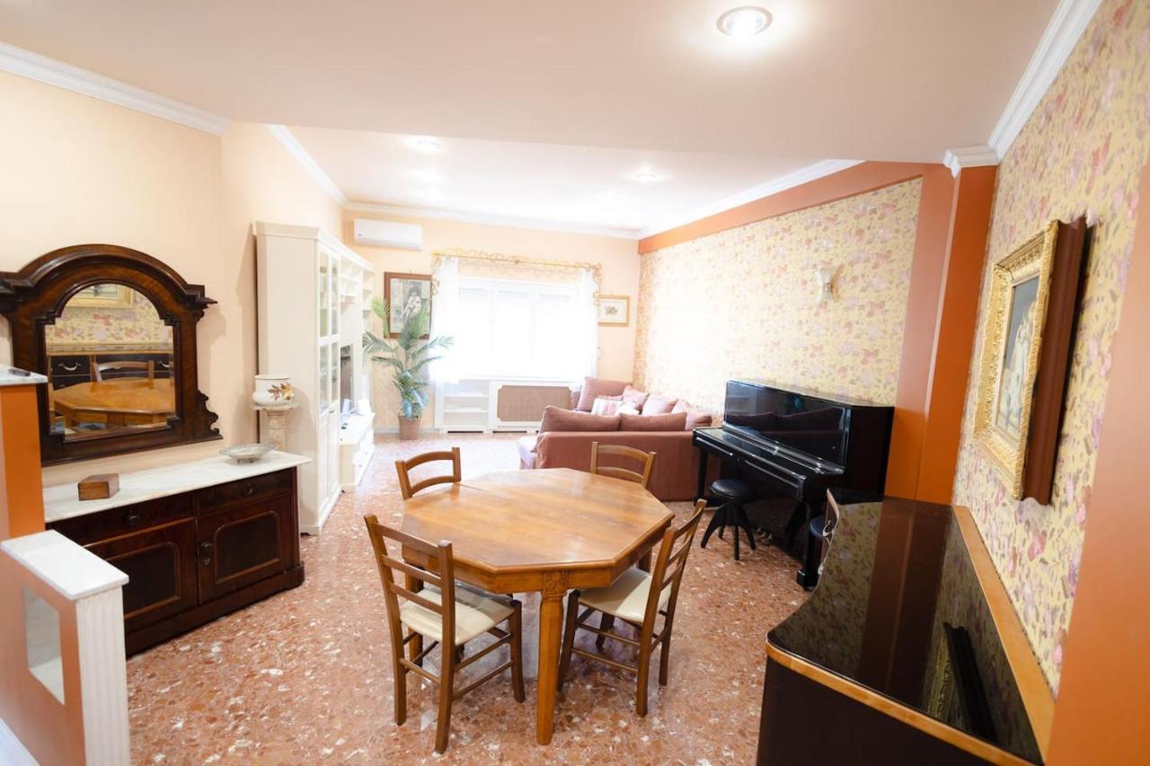 شقة La Casa Di Daniela ليدو دي أوستيا المظهر الخارجي الصورة